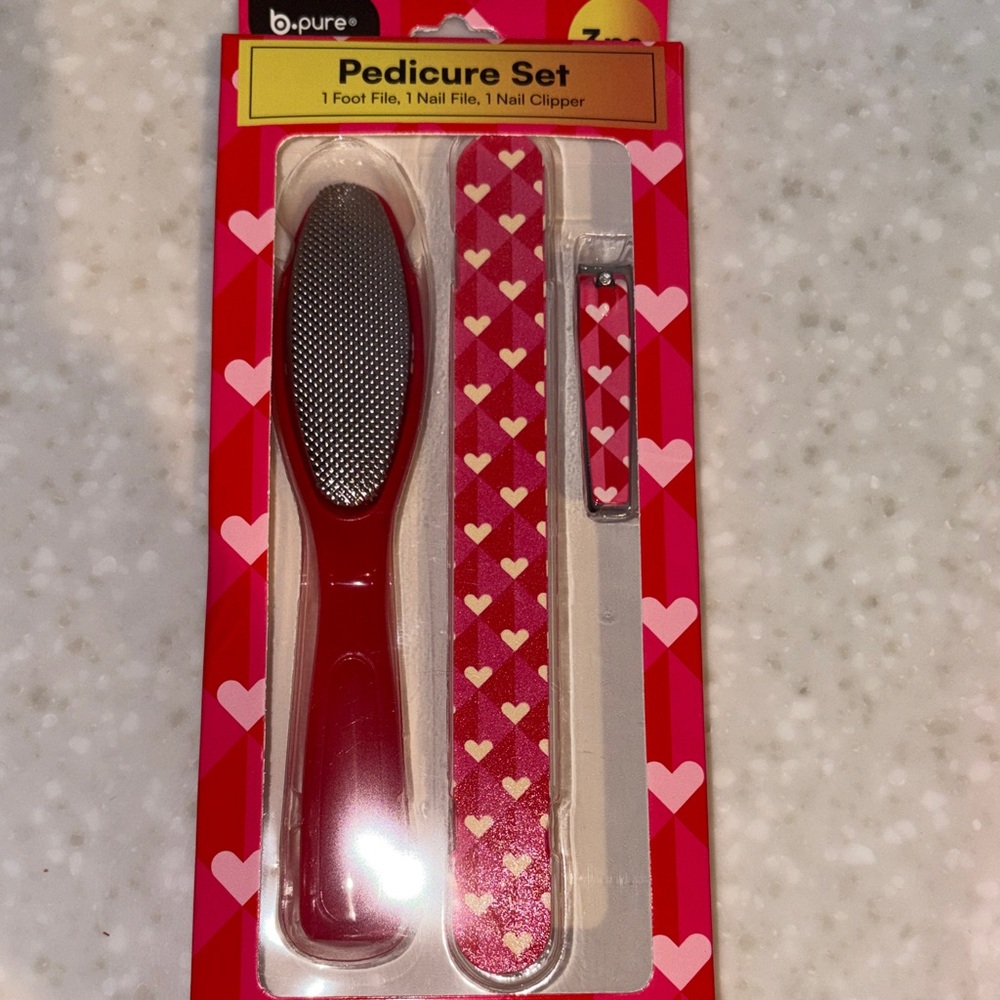 B-Pure Red Heart Pedicure Set